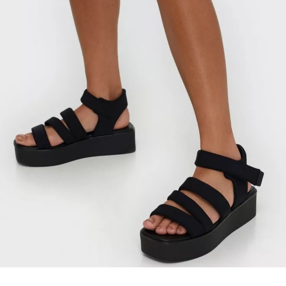 Vagabond women's Bonnie Sporty black flatform sandals size 9